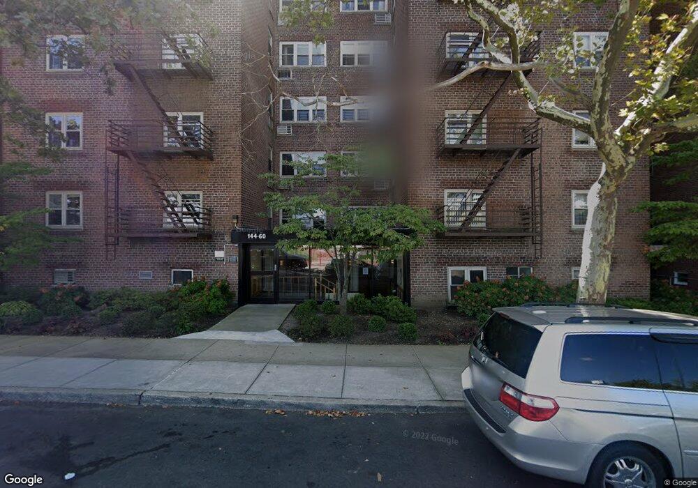 14460 Gravett Rd unit 3F, Kew Gardens Hills, NY 11367 - photo 1