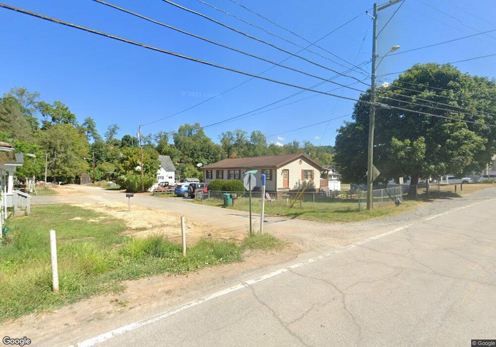 206 Cheuvront Ave, West Union, WV 26456 - photo 1