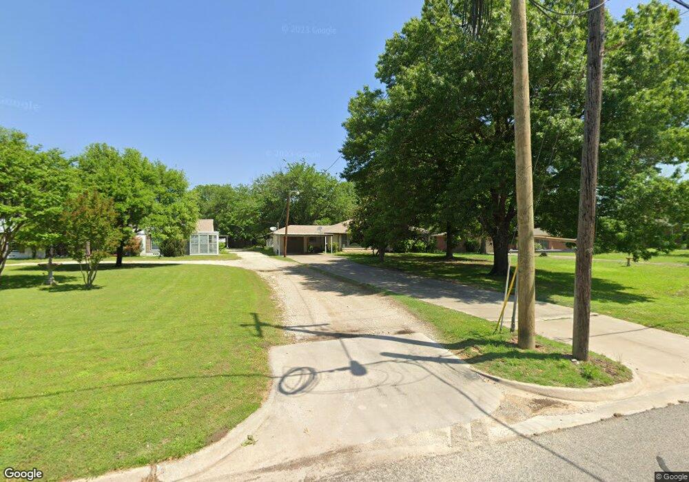 1805 E California St, Gainesville, TX 76240 - photo 1