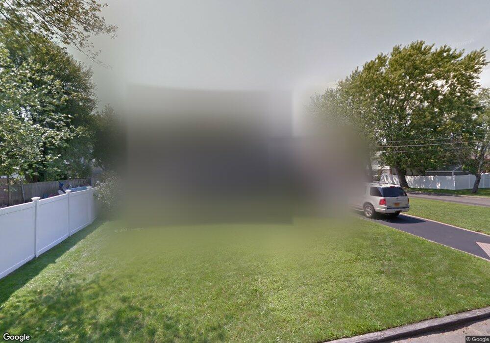 20 Cullen Ave, Islip, NY 11751 - photo 1