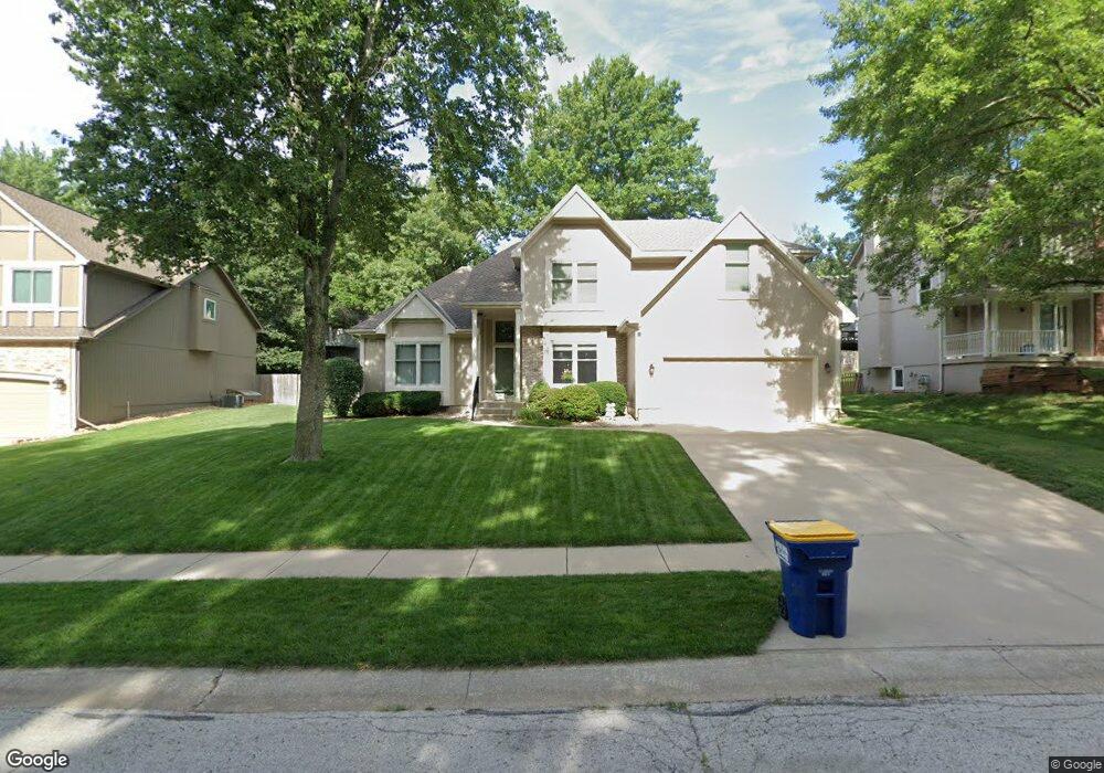 7220 Summit St, Shawnee, KS 66216 - photo 1