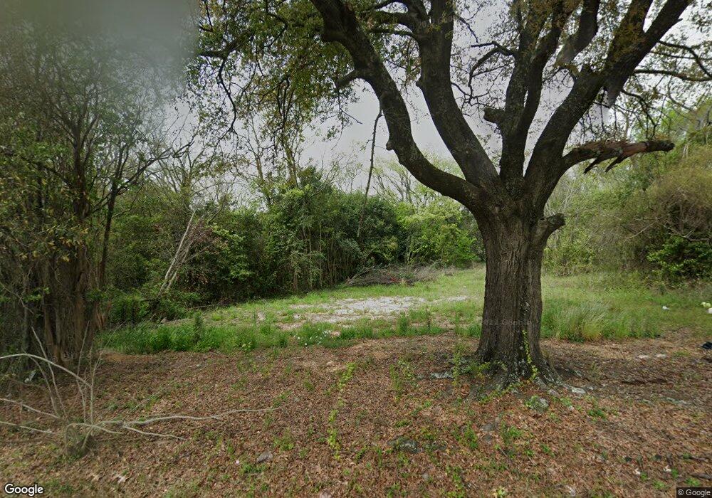 2049 Canton St, Macon, GA 31204 - photo 1