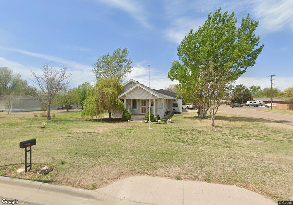 701 S Washington St, Hugoton, KS 67951 - photo 1