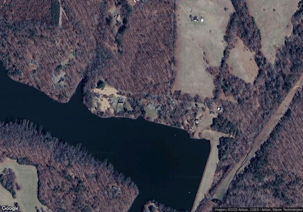 685 N Ruritan Dr, Palmyra, VA 22963 - photo 1