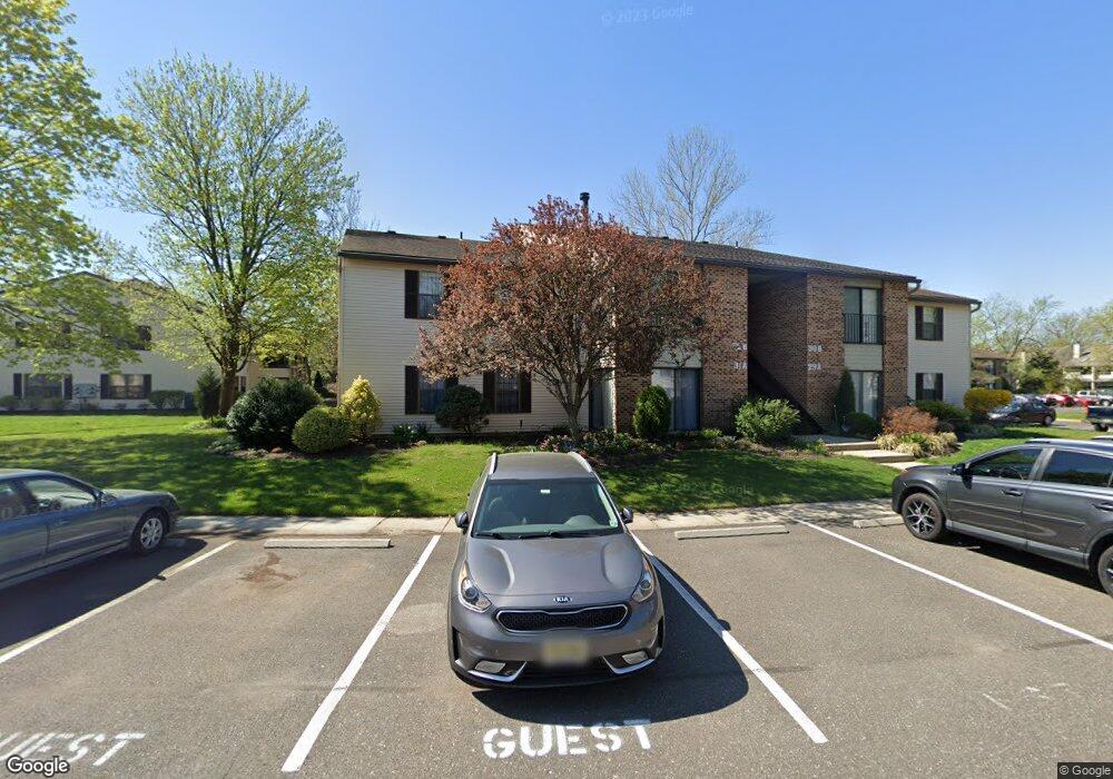 25 Sumac Ct, Mount Laurel, NJ 08054 - photo 1