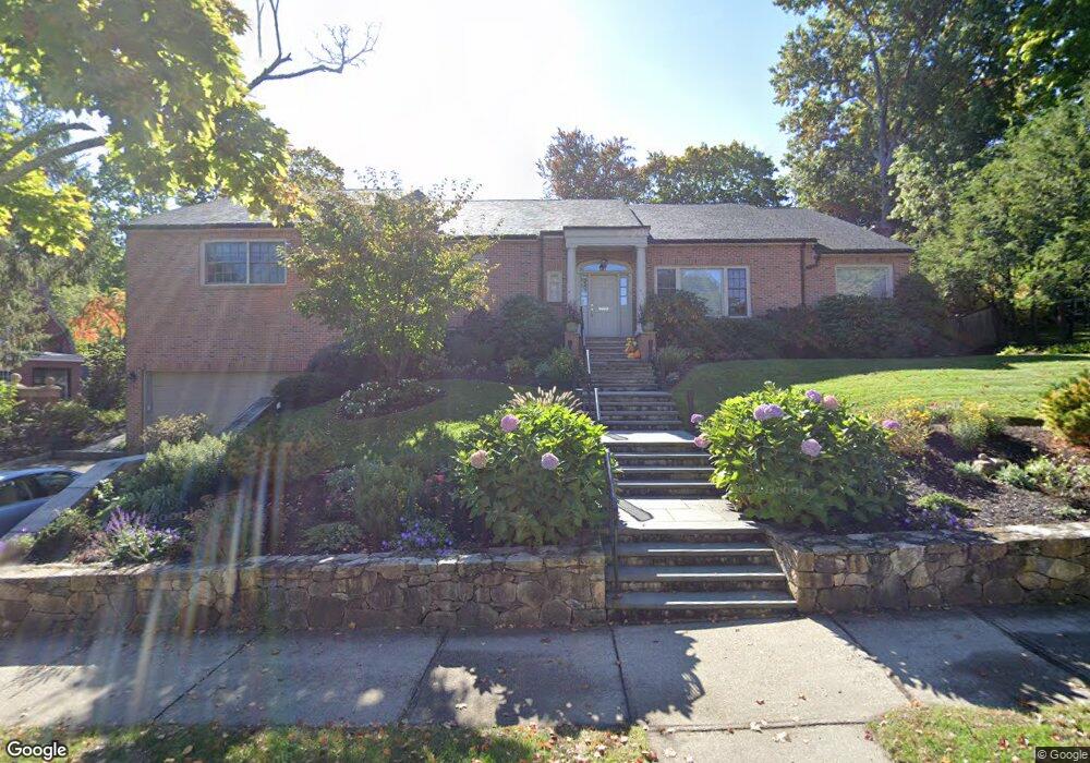 306 Buckminster Rd, Brookline, MA 02445 - photo 1