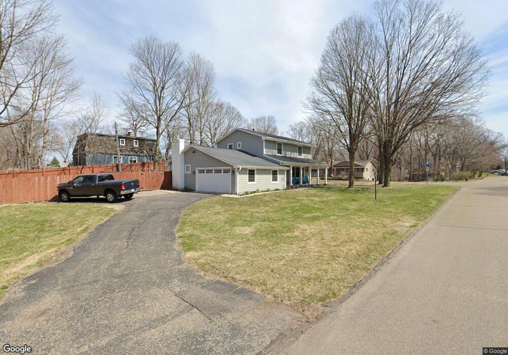 17236 Hampton Ct, Minnetonka, MN 55345 - photo 1