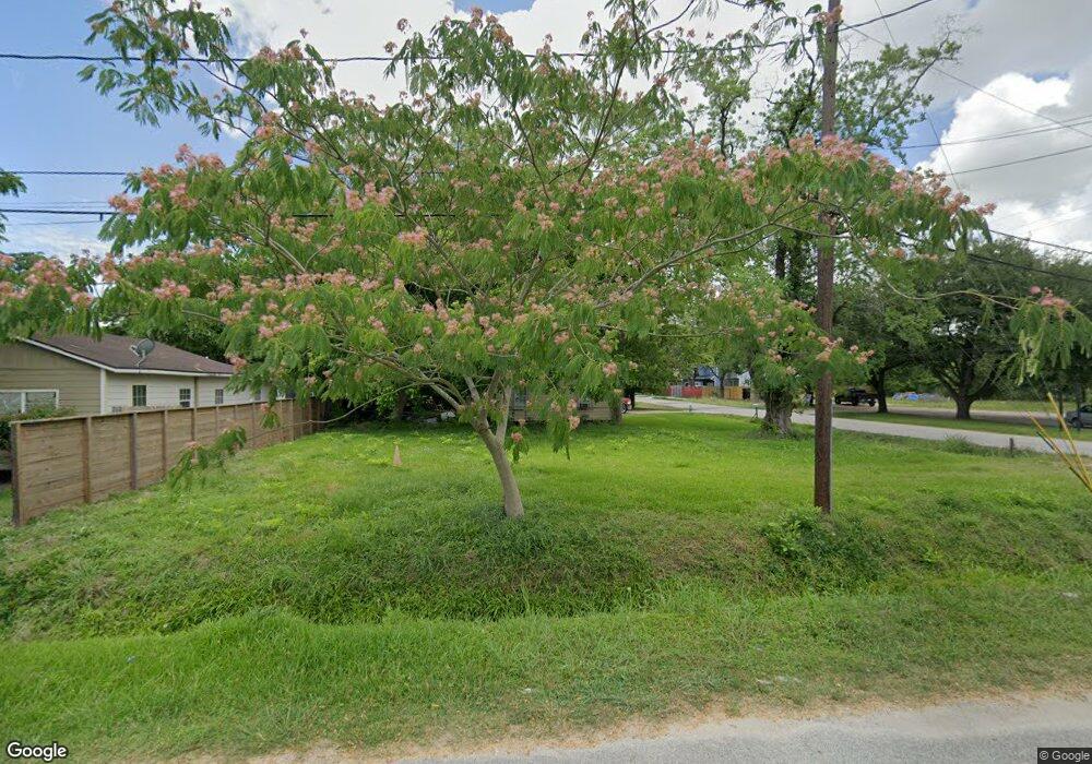 8455 Burg St unit TREE, Houston, TX 77088 - photo 1