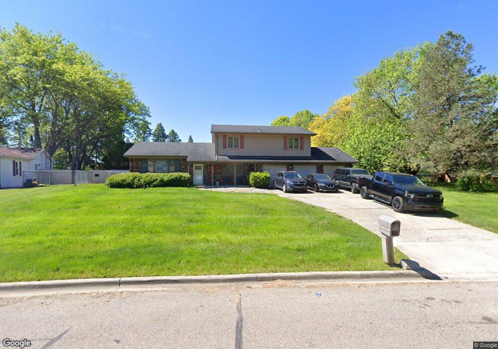 6203 Stonegate Pkwy, Flint, MI 48532 - photo 1