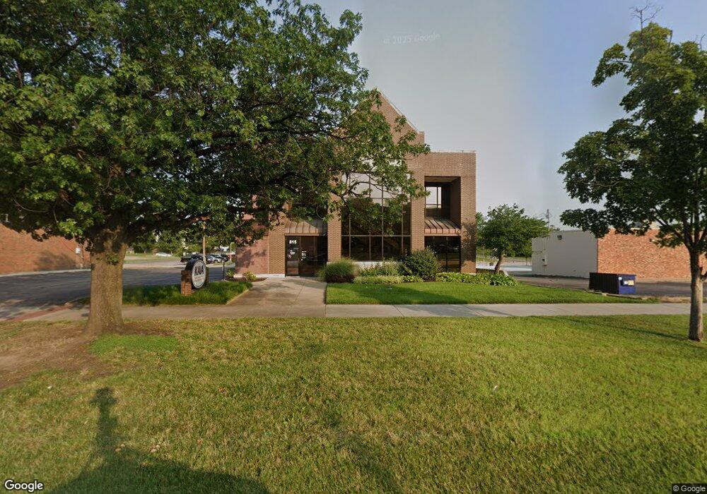 815 SW Topeka Blvd, Topeka, KS 66612 - photo 1