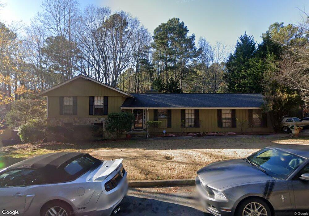 9580 Hillside Dr, Roswell, GA 30076 - photo 1