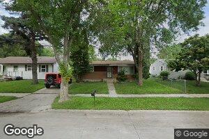 818 27th St N, Fargo, ND 58102