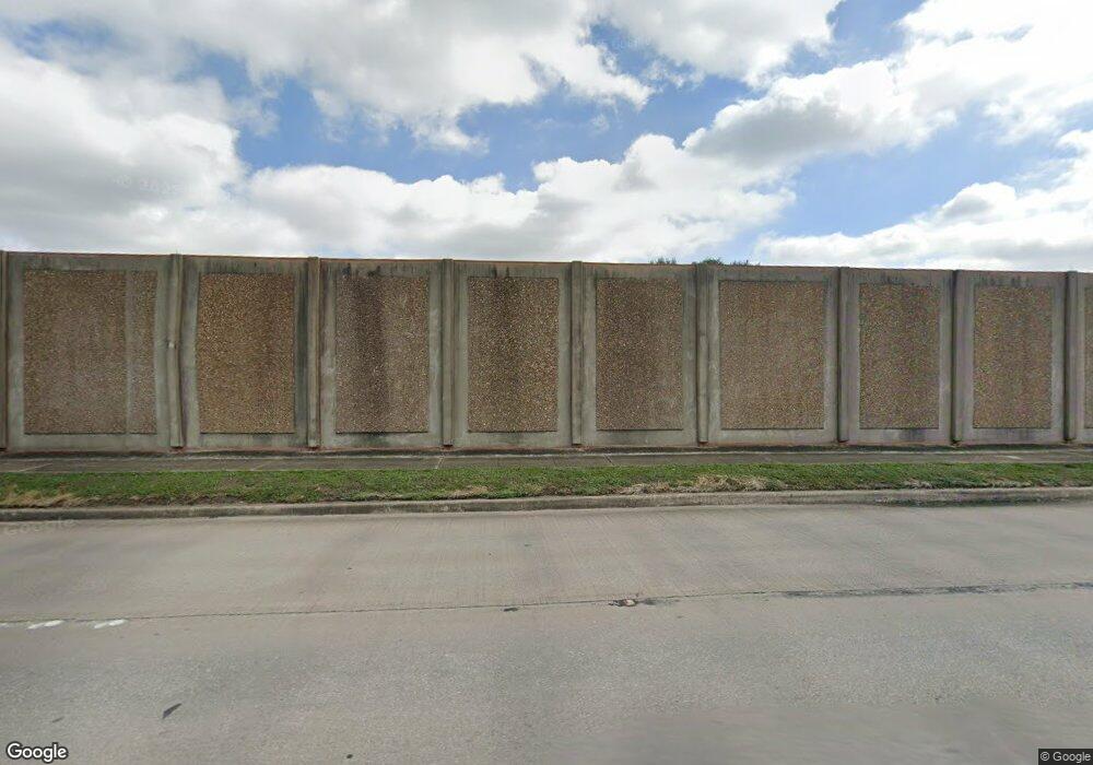 10332 Longmont Dr unit 3, Houston, TX 77042 - photo 1