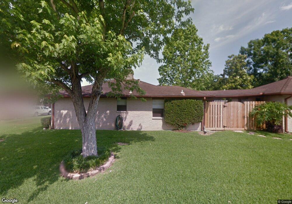 16823 Star Dale Ln, Friendswood, TX 77546 - photo 1