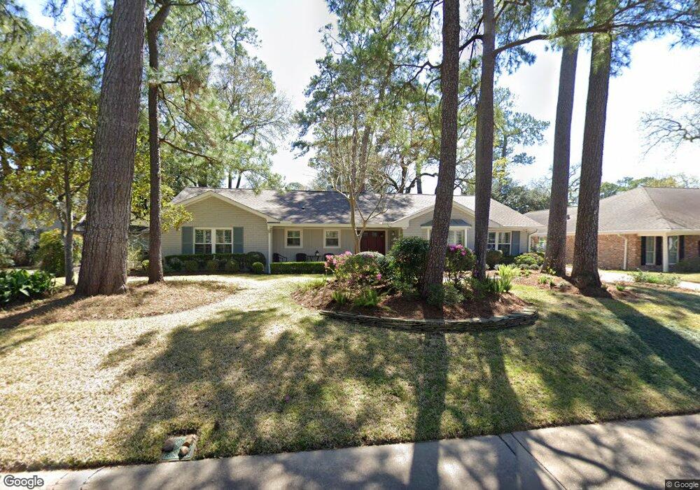 10119 Candlewood Dr, Houston, TX 77042 - photo 1