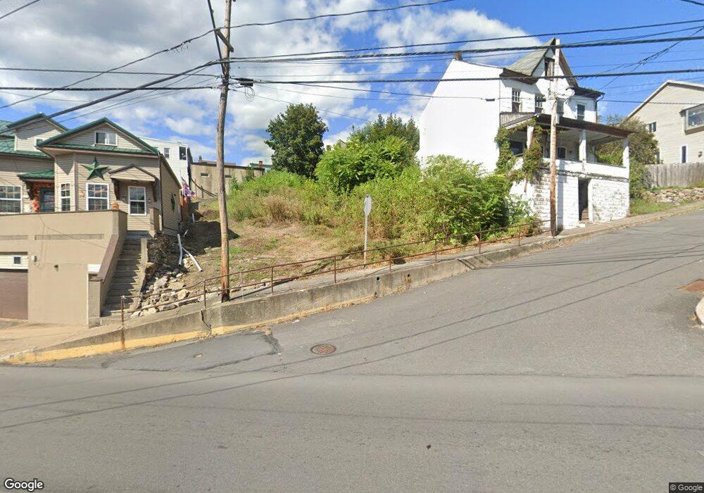 811 E Commerce St, Shamokin, PA 17872 - photo 1