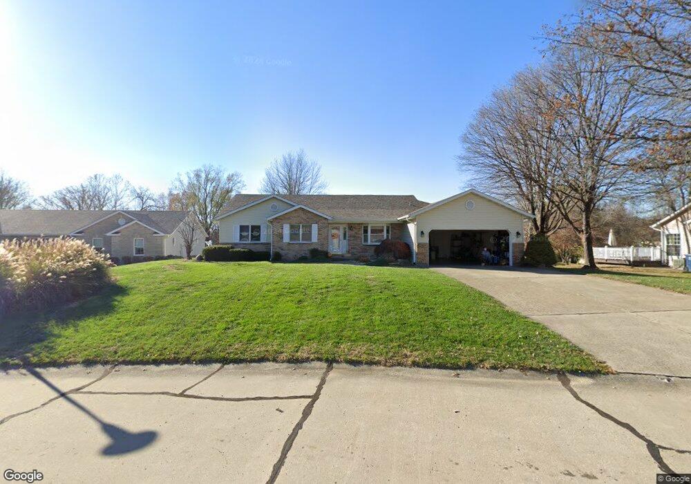 405 Birch Ln, Maryville, IL 62062 - photo 1