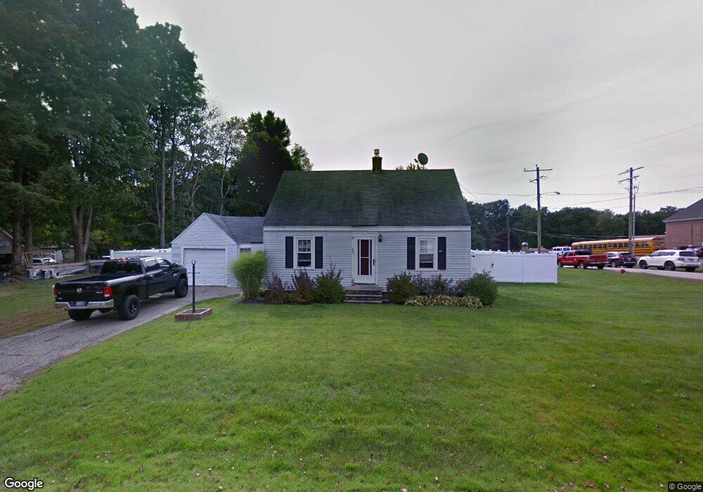 509 Locust St, Rollinsford, NH 03869 - photo 1