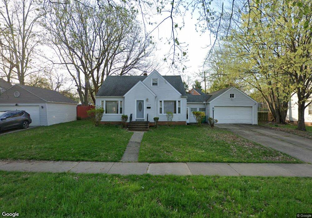 18020 North Blvd, Maple Heights, OH 44137 - photo 1