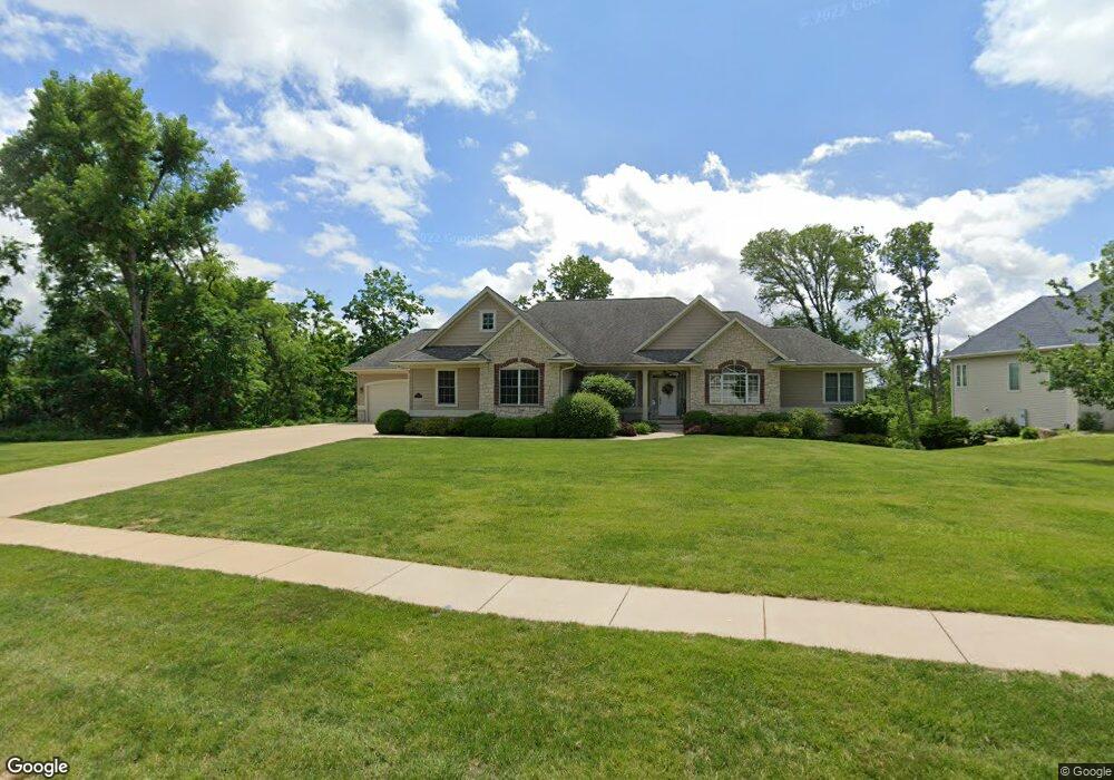 6511 Cottage Hill Ln NE, Cedar Rapids, IA 52411 - photo 1