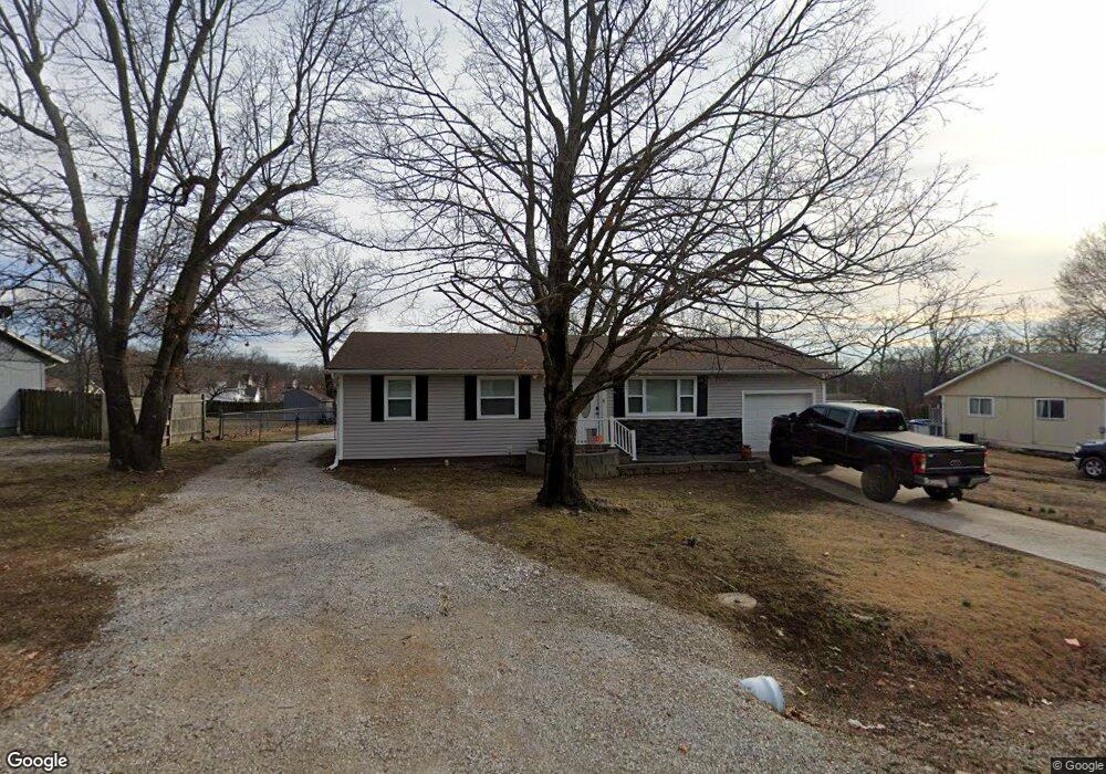 112 Red Oak Dr, Carl Junction, MO 64834 - photo 1