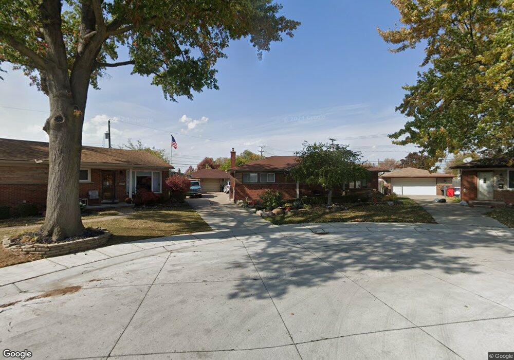 27301 W Crestmont St, Roseville, MI 48066 - photo 1