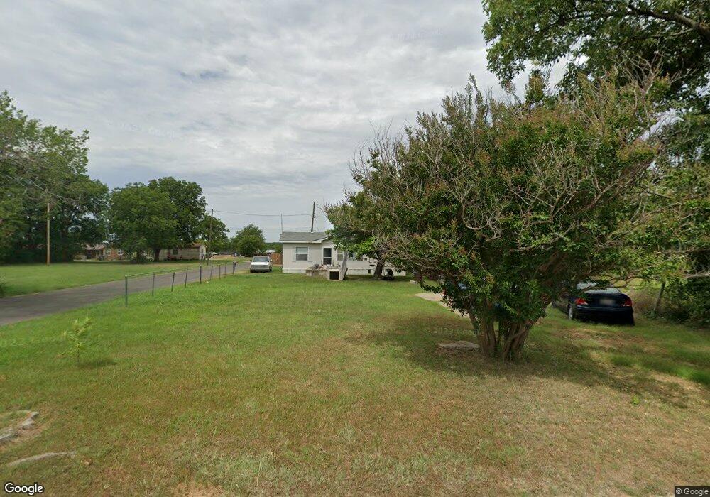 637 6th St, Wilson, OK 73463 - photo 1