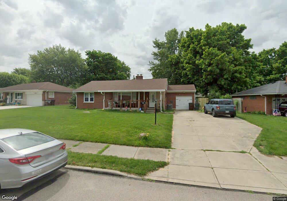 215 Wilson Dr, Xenia, OH 45385 - photo 1