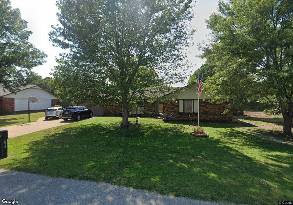 8310 S Gardenia Ave, Broken Arrow, OK 74011 - photo 1