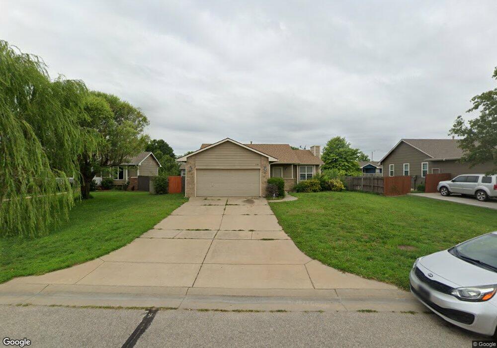 1739 N Prairie Run Cir, Mulvane, KS 67110 - photo 1