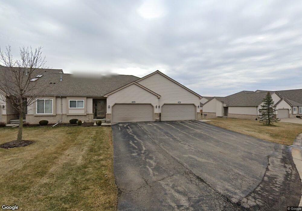 30010 Gregory St unit 180, Grand Blanc, MI 48439 - photo 1