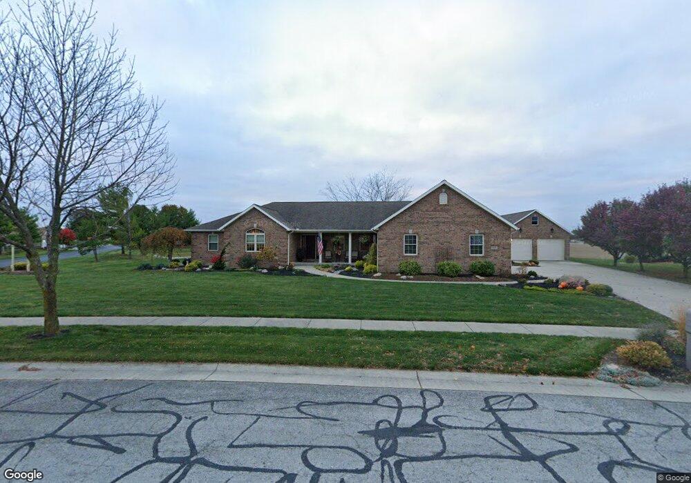 1625 Springfield Ave, Wapakoneta, OH 45895 - photo 1