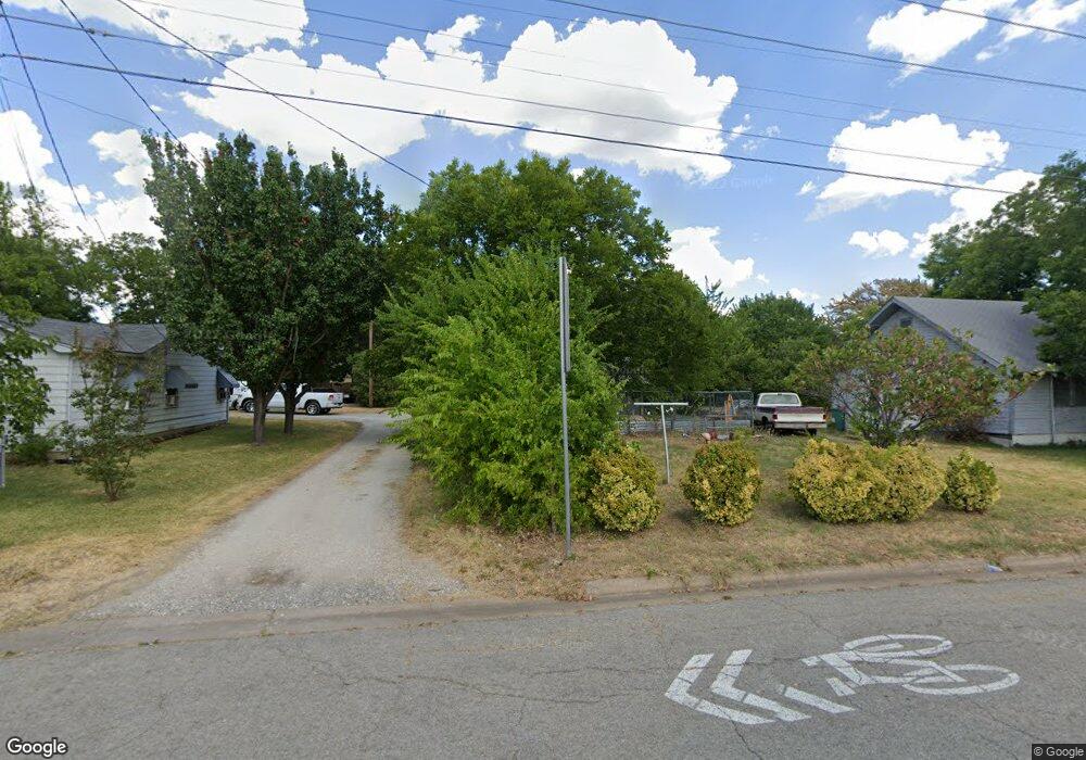 2001 N Woods St, Sherman, TX 75092 - photo 1