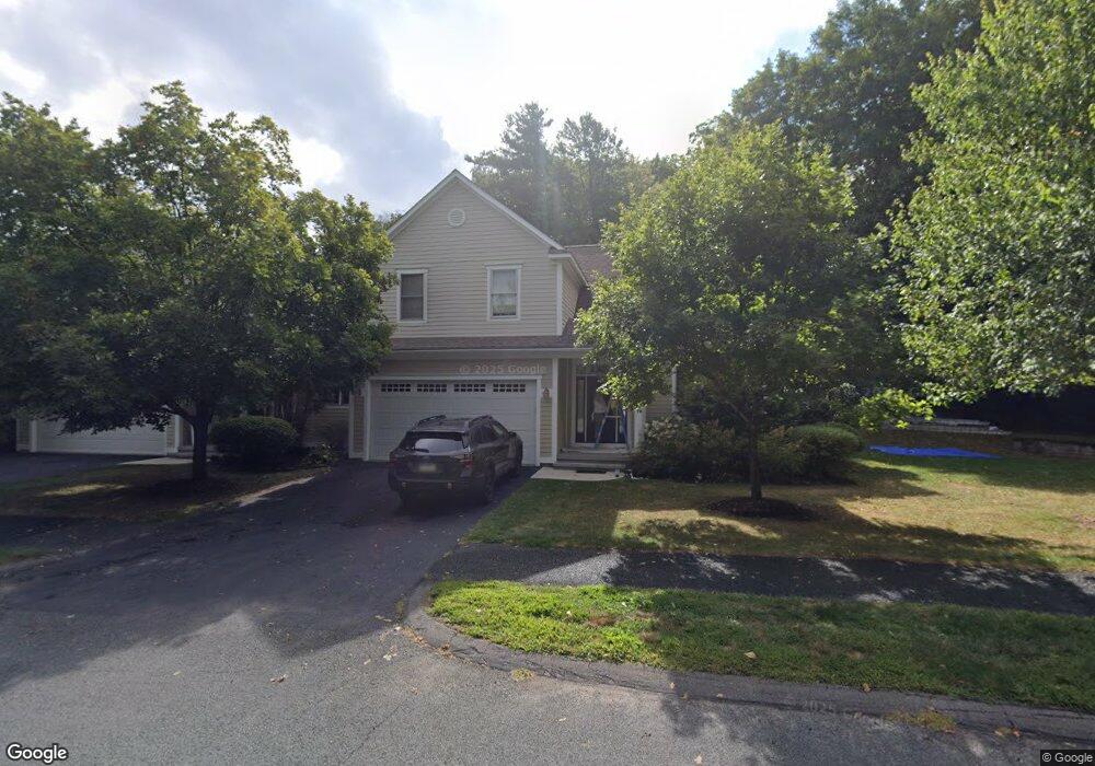 11 Pine Hollow, Amherst, MA 01002 - photo 1