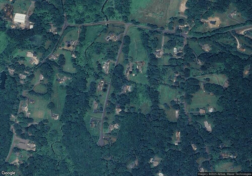 5 Lazybrook Rd, Newtown, CT 06470 - photo 1