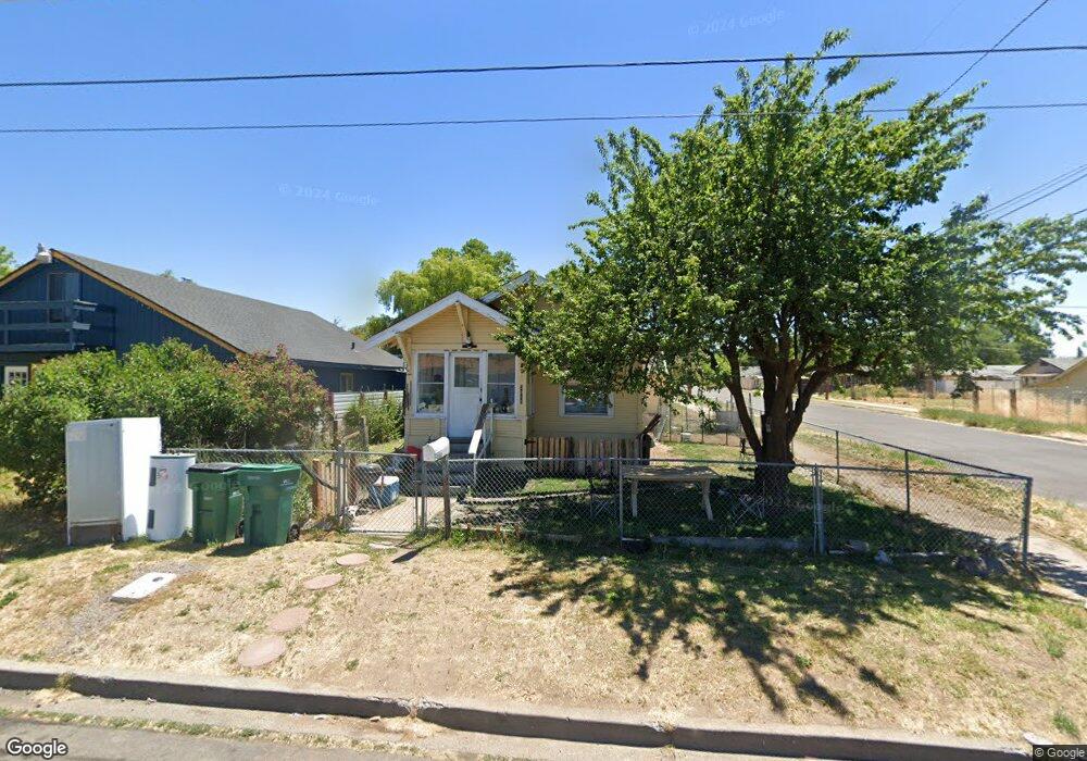2305 Oak Ave, Klamath Falls, OR 97601 - photo 1