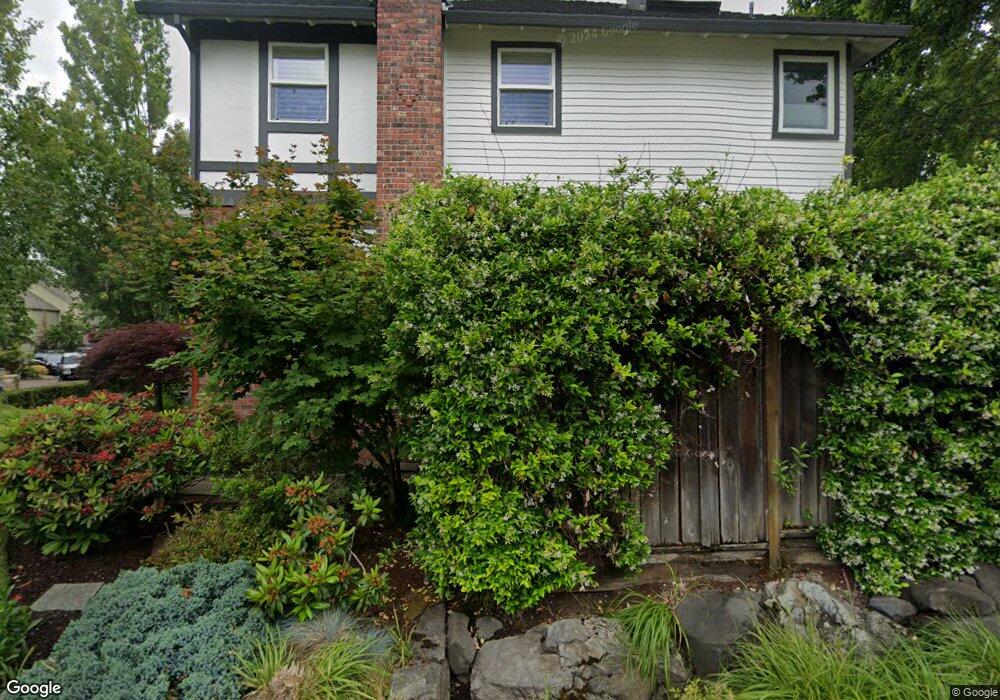 5811 Bay Point Dr, Lake Oswego, OR 97035 - photo 1