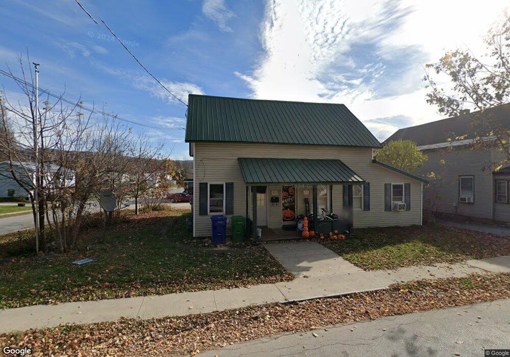 53 N Elm St unit 53 North Elm St, Saint Albans, VT 05478 - photo 1