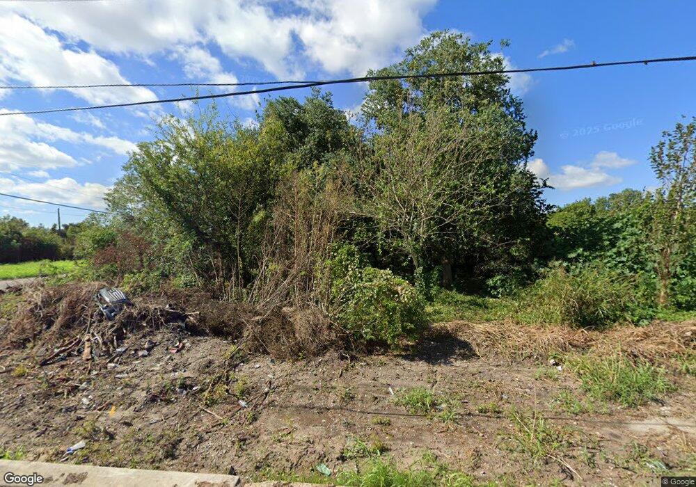 3302 Clouet St, New Orleans, LA 70126 - photo 1