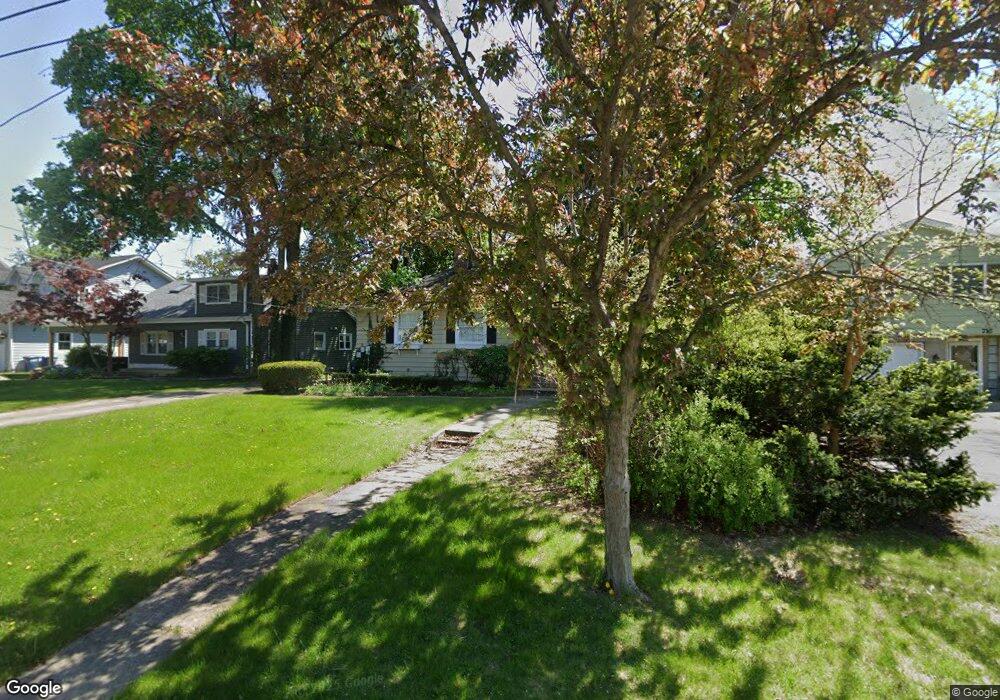 724 E Evergreen St, Wheaton, IL 60187 - photo 1