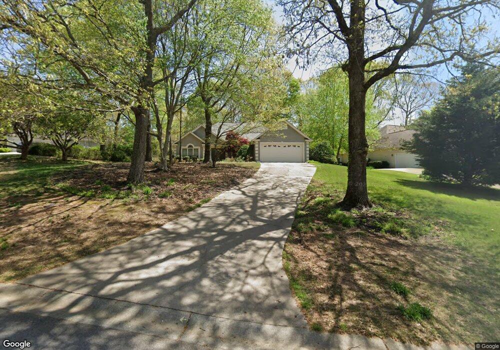 6637 Lake Run Dr, Flowery Branch, GA 30542 - photo 1