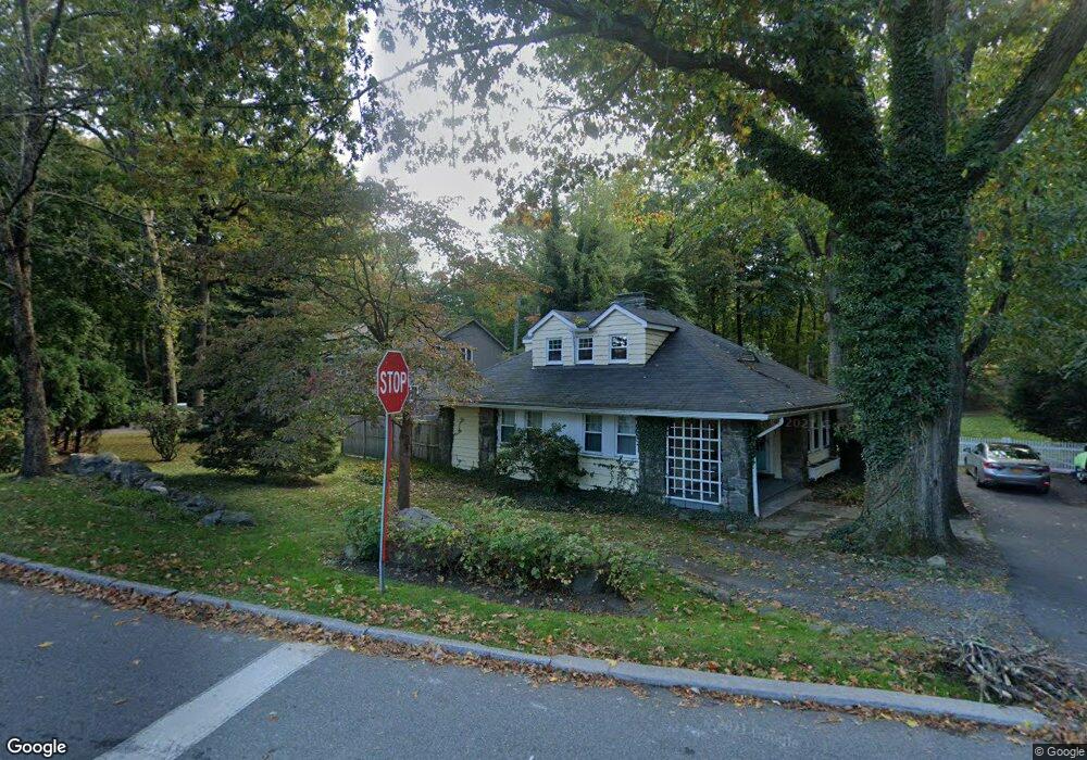 1 Hammond Rd, Rye, NY 10580 - photo 1