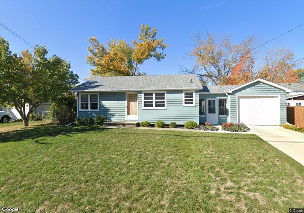 415 E 5th St S, Newton, IA 50208 - photo 1