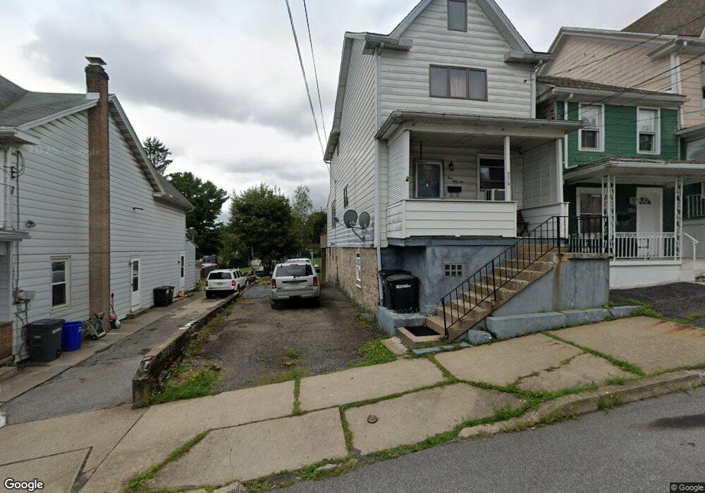 556 Seybert St, Hazleton, PA 18201 - photo 1