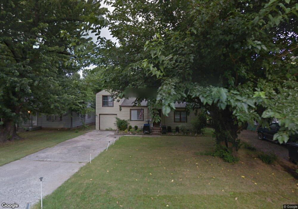 1517 N Delaware Ave, Tulsa, OK 74110 - photo 1
