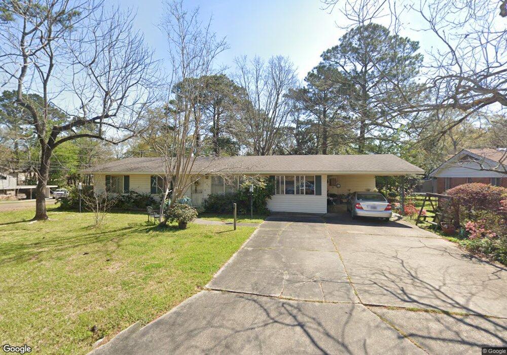 201 Hunter St, McComb, MS 39648 - photo 1