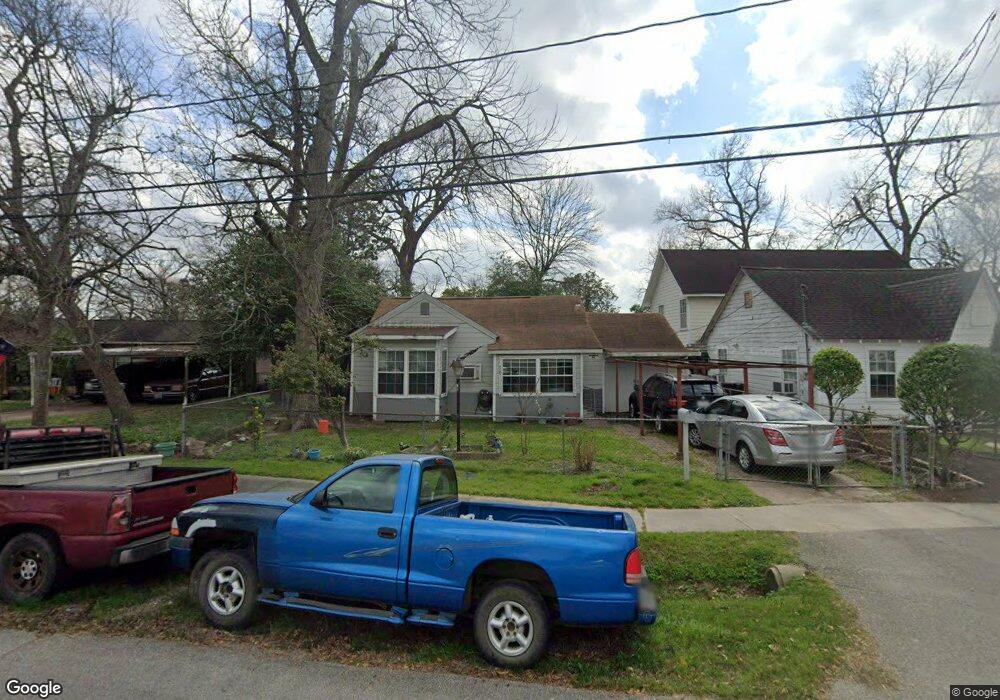 90 De Boll St, Houston, TX 77022 - photo 1