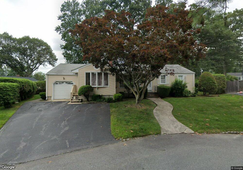 19 Tophill Cir, Cranston, RI 02920 - photo 1