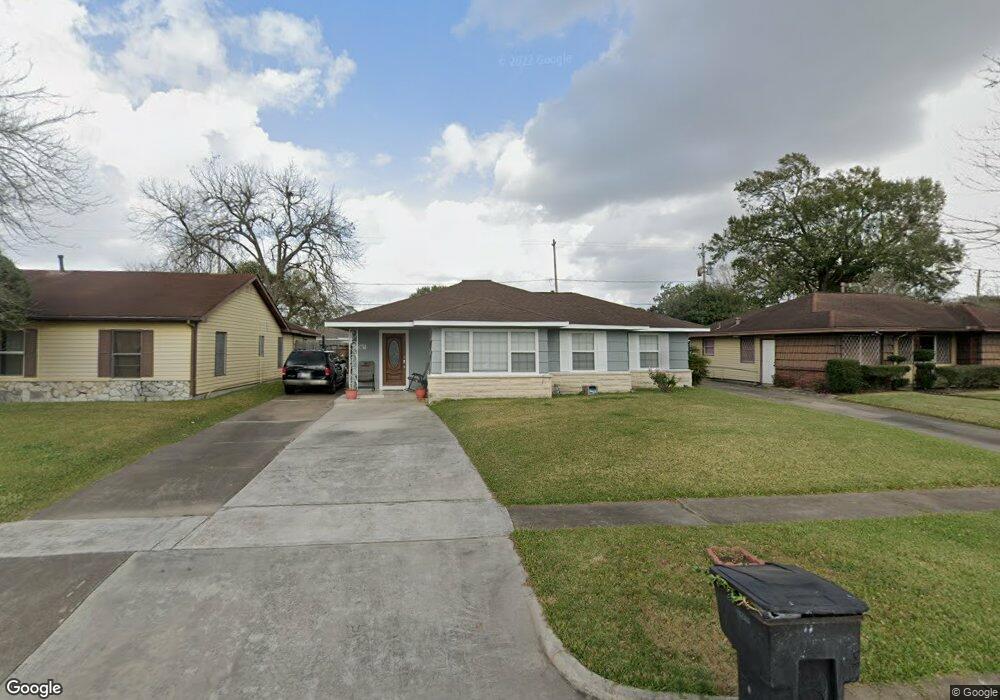 7651 Oak Vista St, Houston, TX 77087 - photo 1