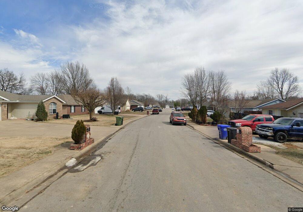 121 E Olrich, Rogers, AR 72756 - photo 1